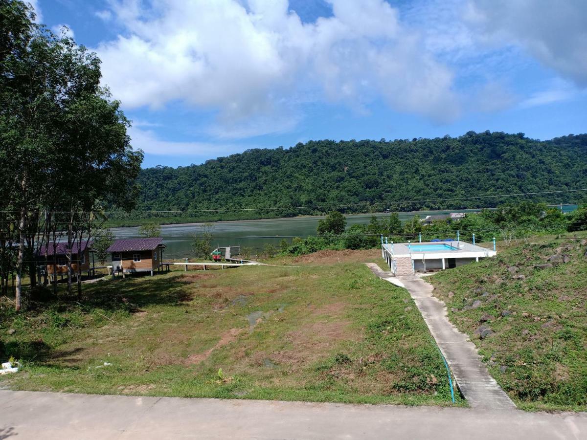 Готель Ao Salat View Koh Kood Ko Kut Номер фото